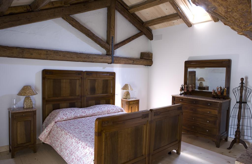 Borgo Dei Conti Della Torre Guest House Morsano al Tagliamento Rom bilde